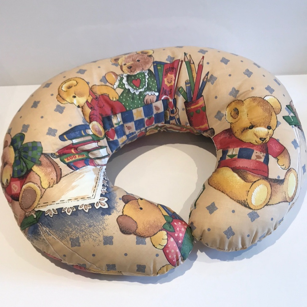 Support pillow / nursing pillow